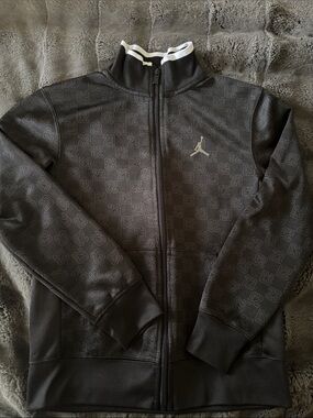 Jordan Black & White Full-Zip Kids Jacket